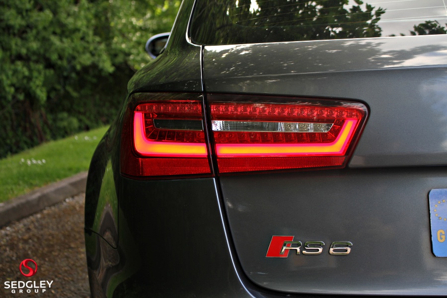 Audi v8 bose
