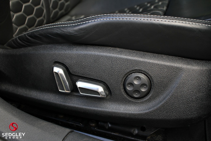 Audi v8 bose